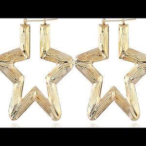 Star chunky earrings